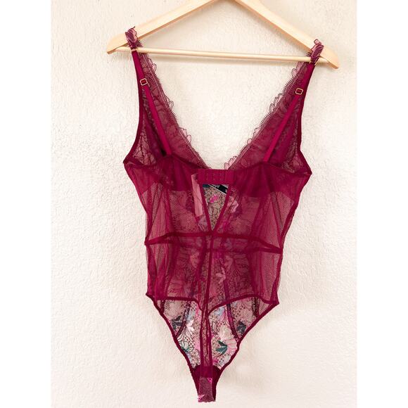 NEW Victoria's Secret Maroon Lace Bodysuit L/XL Thong Floral - Picture 4 of 7
